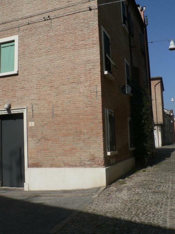 Appartement La Casa Sulla Vecchia Riva à Ferrare Extérieur photo